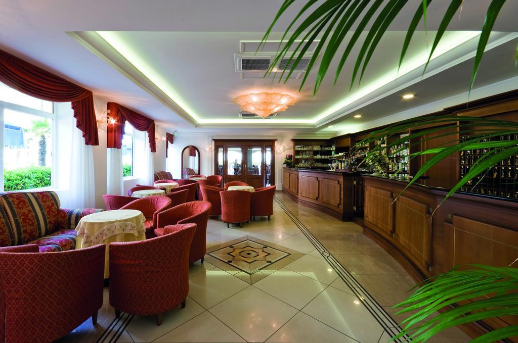 Hotel Capanni Bellaria – Igea Marina Kültér fotó